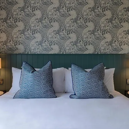 The Smugglers Guest house 3*