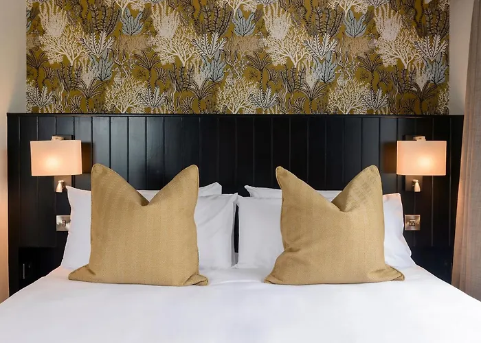 The Smugglers בית הארחה ווטרוויל