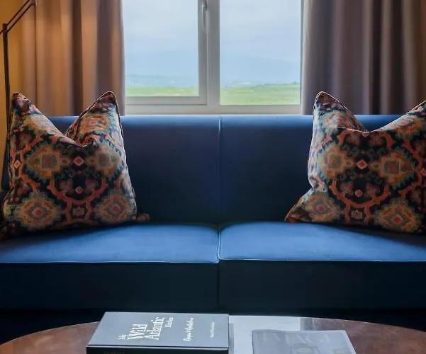 בית הארחה The Smugglers 3*